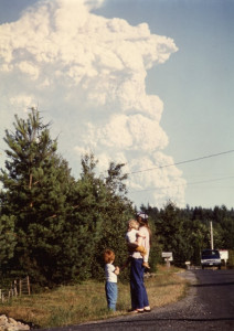 1980-07-22 Mount Saint Helens eruption from Scott Lake